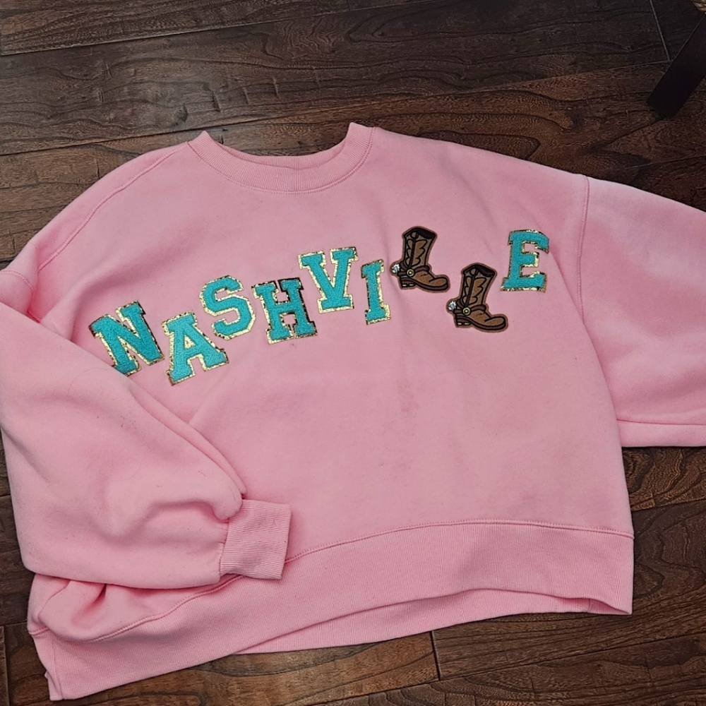 Judith March cropped overside crew neck! Size medium